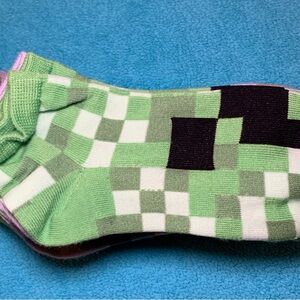 NWOT 7 Pairs of Minecraft Adult/ Youth Socks- Size 8-10